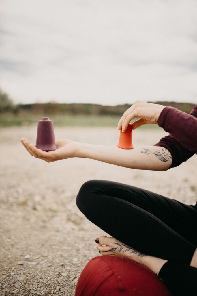 Cupping vor Yin Yoga zur Vorbereitung des Gewebes